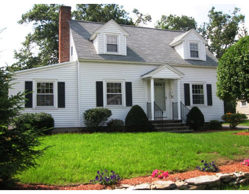 53 Holt Road Holden, MA 01520 - Photo 1 of 7 Gallery Image 1