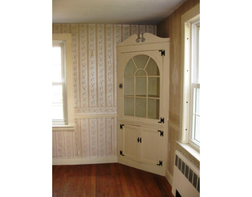 53 Holt Road Holden, MA 01520 - Photo 3 of 7 Gallery Image 3