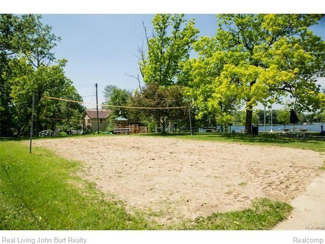 722 North Conklin Road Lake Orion, MI 48362 - Photo 21 of 22 GetMedia.jpg