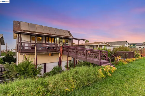 $599,888 | 71 Taylor Place, Bethel Island, CA 94511