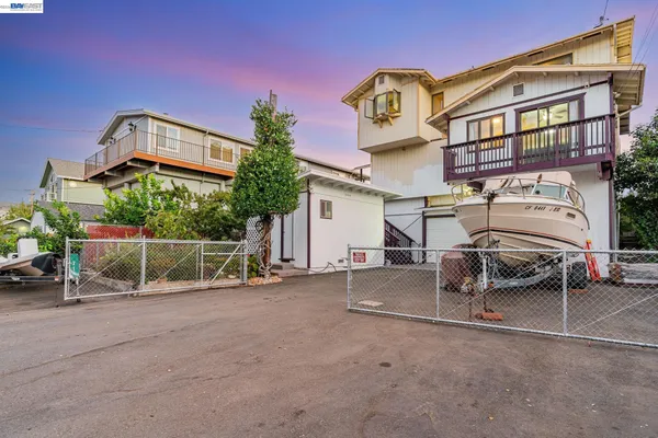 $599,888 | 71 Taylor Place, Bethel Island, CA 94511