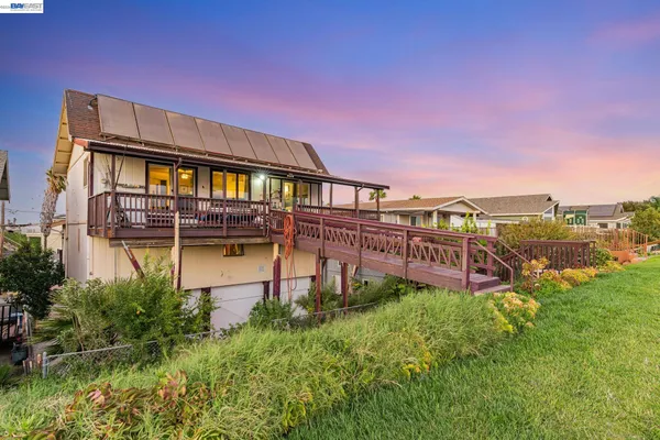 $599,888 | 71 Taylor Place, Bethel Island, CA 94511