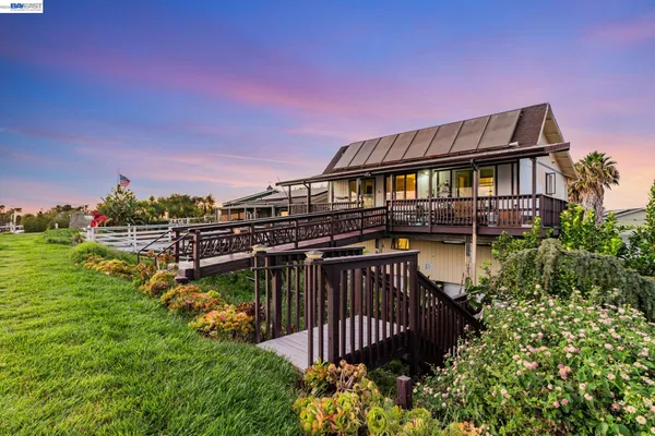 $599,888 | 71 Taylor Place, Bethel Island, CA 94511