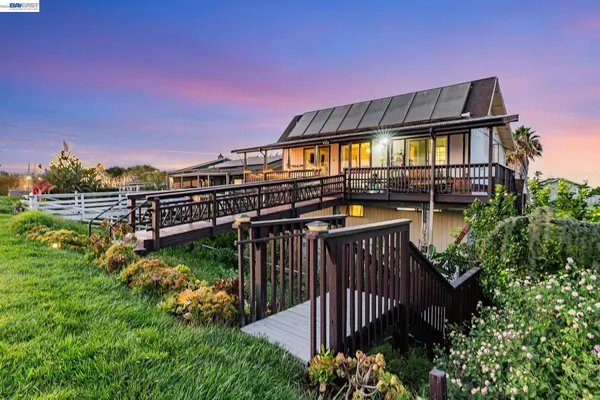 $599,888 | 71 Taylor Place, Bethel Island, CA 94511