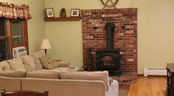281 West Townsend Road Lunenburg, MA 01462 - Photo 11 of 26