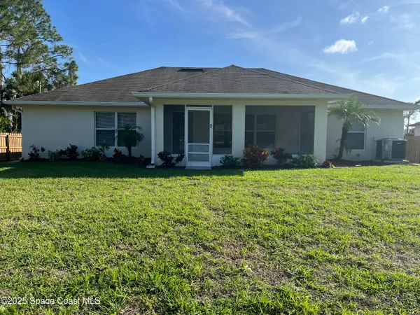 $2,100 | 911 Le Baron Street Southwest, Palm Bay, FL 32908