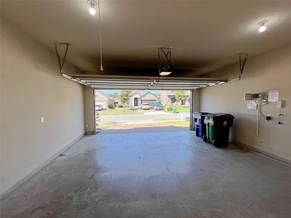 $2,700 | 2824 Country Church Road, McKinney, TX 75071