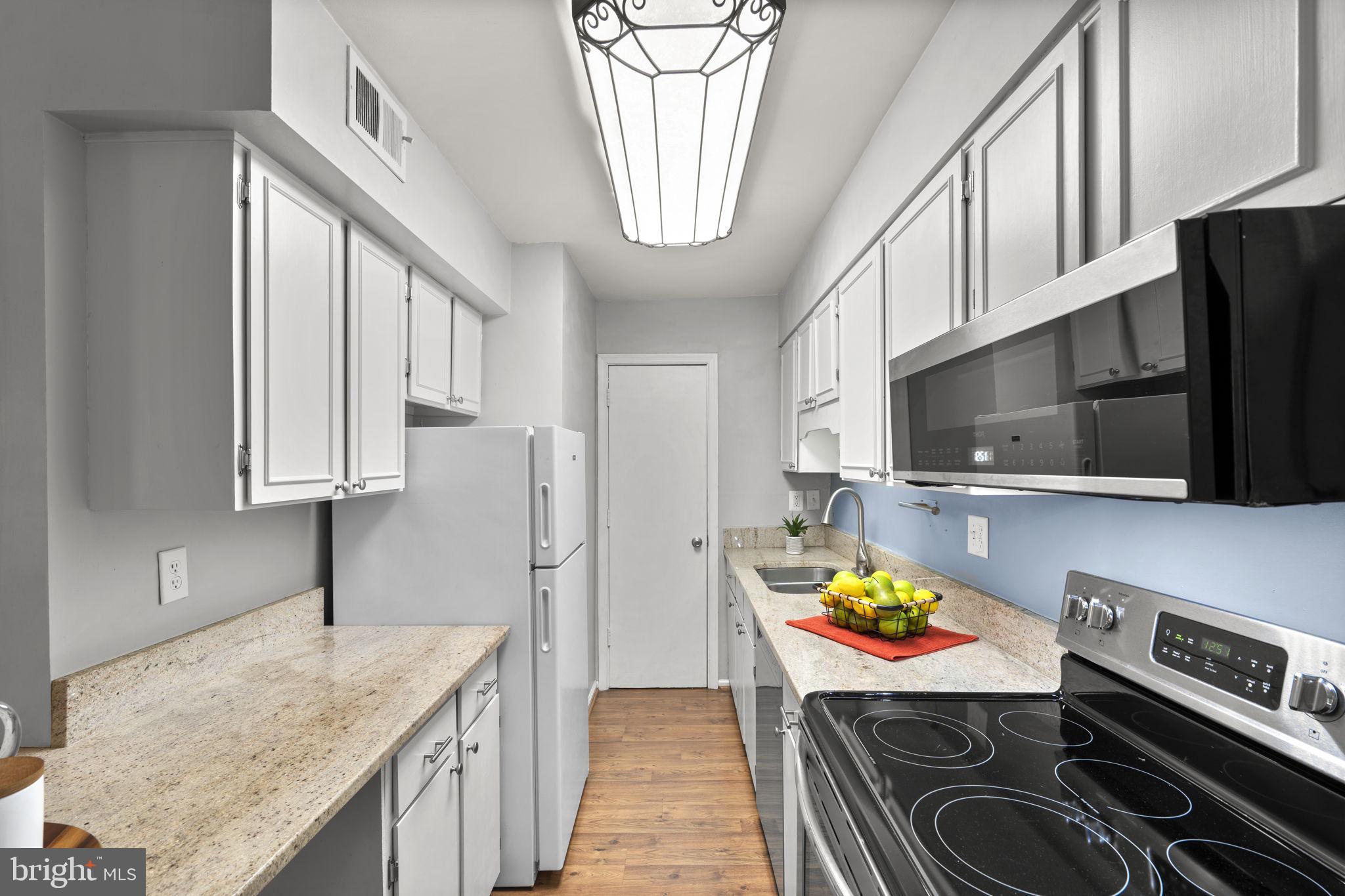 5902 D Kingsford Road Springfield, VA 22152 - Photo 11 of 49 Kitchen featuring stainless steel appliances