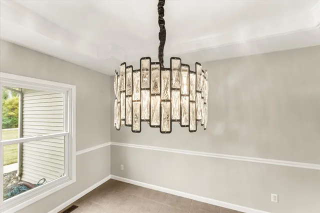 $650,000 | 302 County Road 2650 North, Mahomet, IL 61853