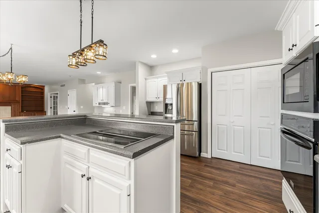 $650,000 | 302 County Road 2650 North, Mahomet, IL 61853