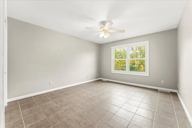 a picture of a wall with a white wall and a white wall