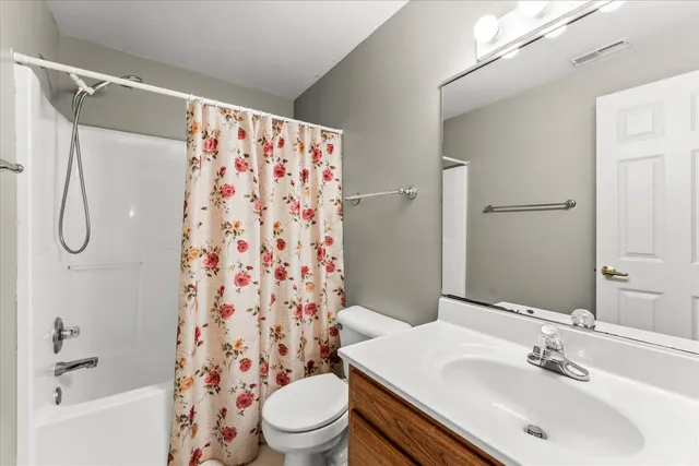 $785,000 | 302 County Road 2650 North, Mahomet, IL 61853