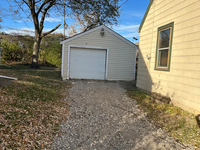 $190,000 | 5724 West Carmen Avenue, Milwaukee, WI 53218