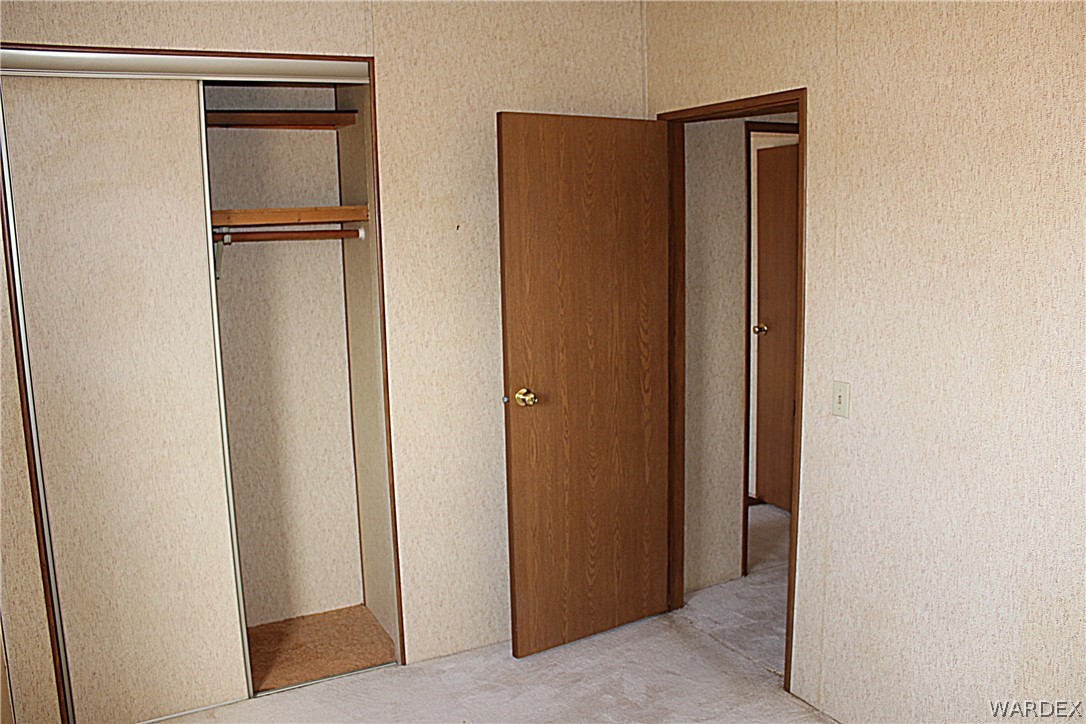 4197 Cordes Road Golden Valley, AZ 86413 - Photo 25 of 51 a view of closet area