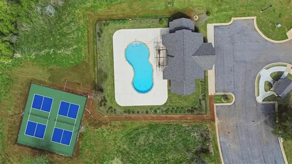 $749,900 | 191 Thoroughbred Run, Hoschton, GA 30548