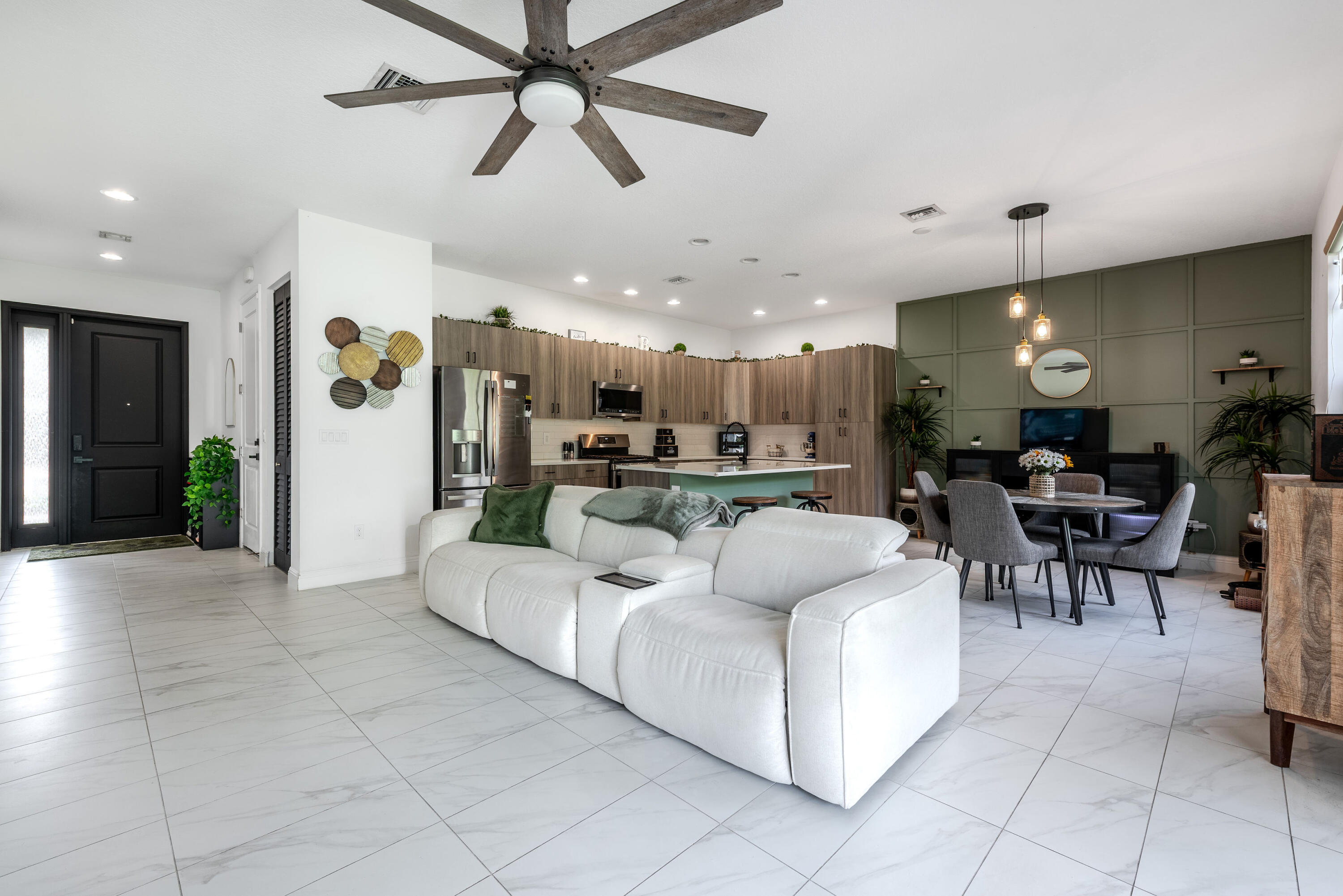 5539 Starfish Road Westlake, FL 33470 - Photo 13 of 42 Living Room