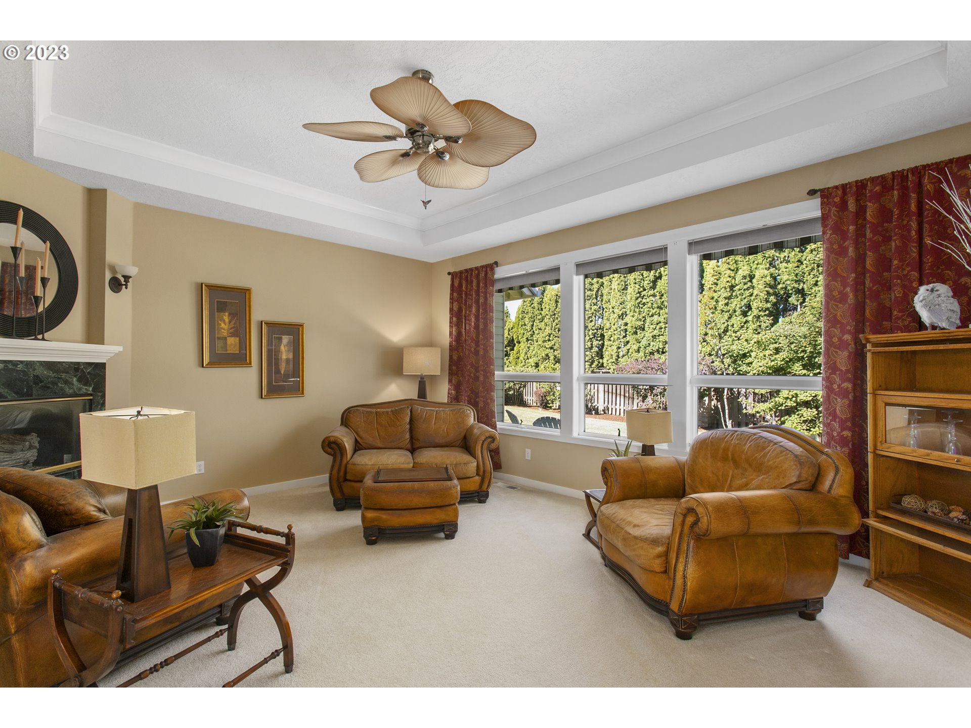 2371 Miller Farm Road Woodburn, OR 97071 - Photo 21 of 33 a living room with furniture and a large window