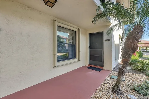 $205,000 | 711 Southwest South River Drive, Unit 101, Stuart, FL 34997