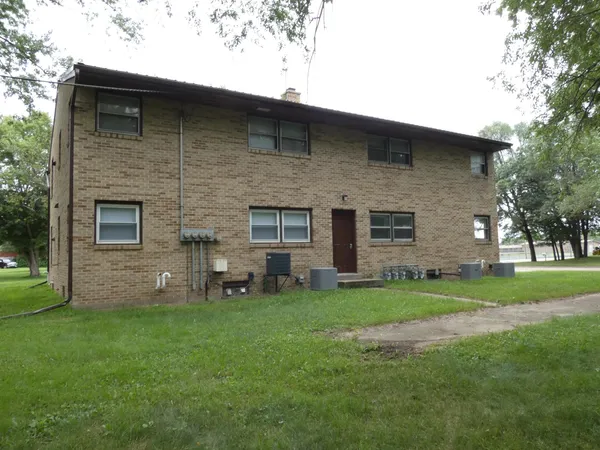 $890 | 508 North 4th Street, Unit 4, Muscoda, WI 53573