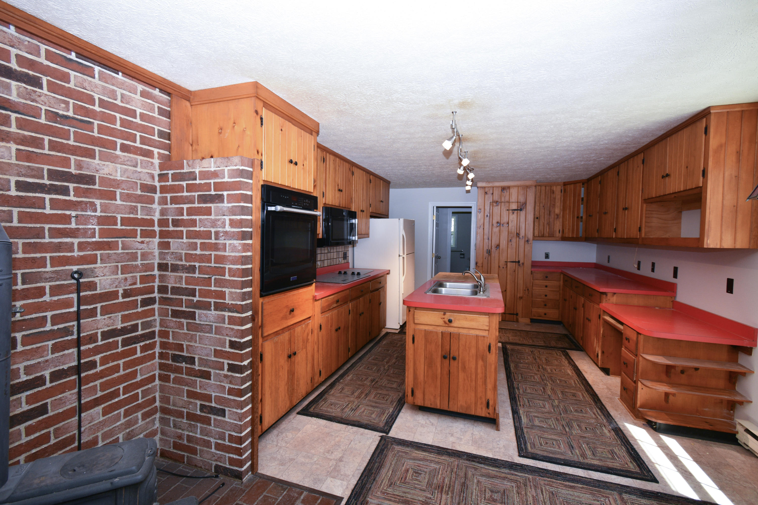 406 Mountain Road Harpswell, ME 04079 - Photo 9 of 34 Kitchen