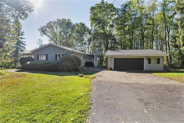 $315,000 | 806 Yuma Trail, Mercer, PA 16137