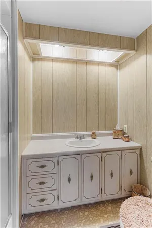 $315,000 | 806 Yuma Trail, Mercer, PA 16137