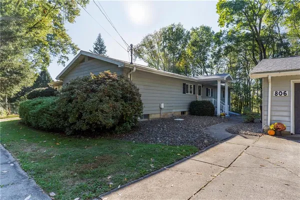 $315,000 | 806 Yuma Trail, Mercer, PA 16137