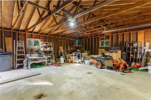 $315,000 | 806 Yuma Trail, Mercer, PA 16137