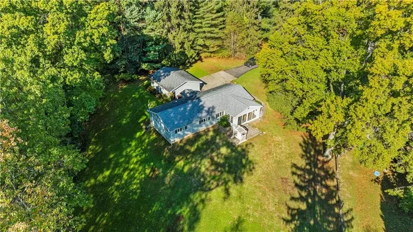 $315,000 | 806 Yuma Trail, Mercer, PA 16137