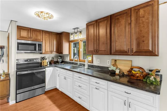 $315,000 | 806 Yuma Trail, Mercer, PA 16137