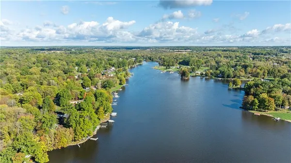 $315,000 | 806 Yuma Trail, Mercer, PA 16137