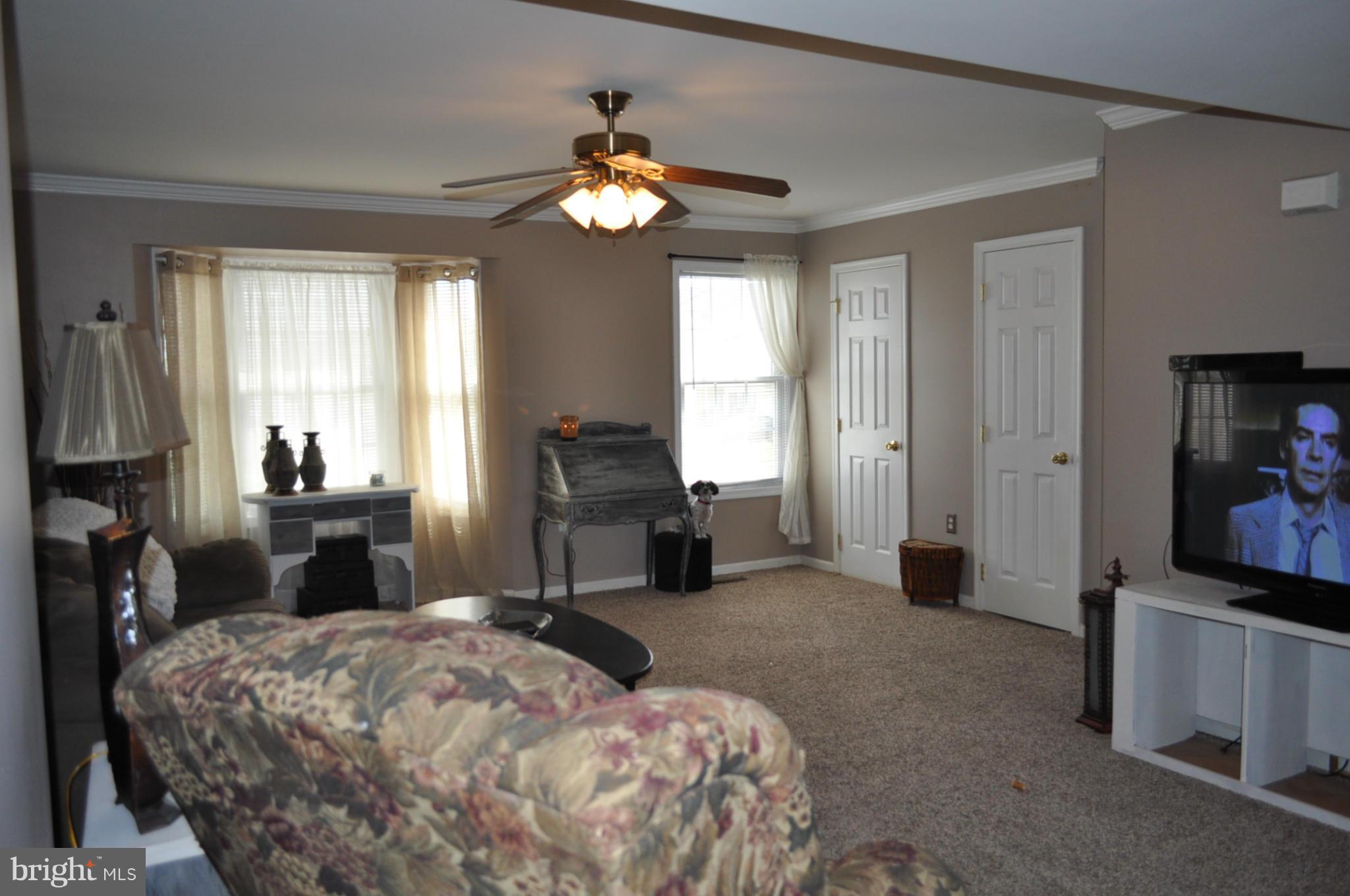 484 Thumper Drive Ranson, WV 25438 - Photo 14 of 30 Living Room