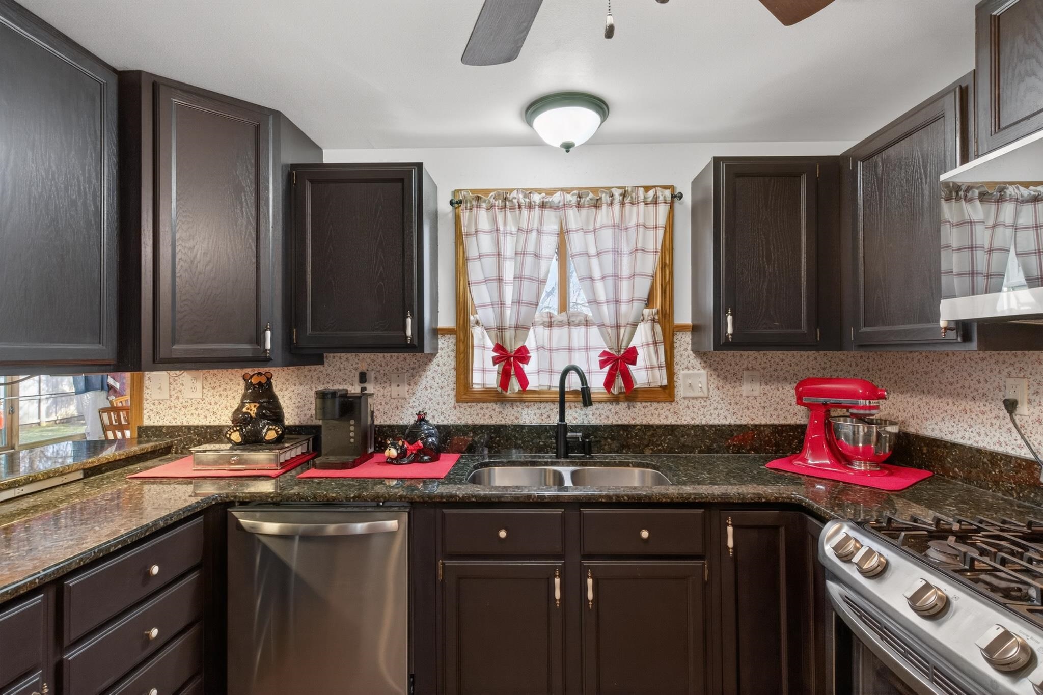 3141 Revere Road Plover, WI 54467 - Photo 11 of 55