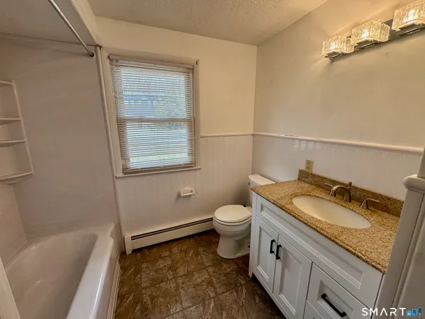 $2,350 | 12 Nutmeg Drive, Clinton, CT 06413