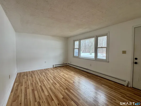 $2,350 | 12 Nutmeg Drive, Clinton, CT 06413