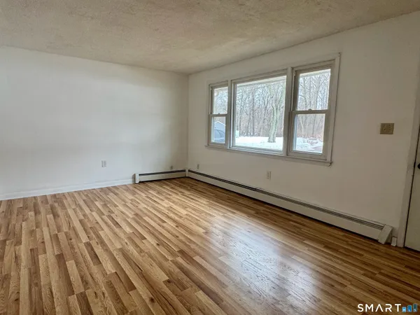 $2,350 | 12 Nutmeg Drive, Clinton, CT 06413