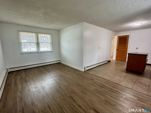 $2,350 | 12 Nutmeg Drive, Clinton, CT 06413