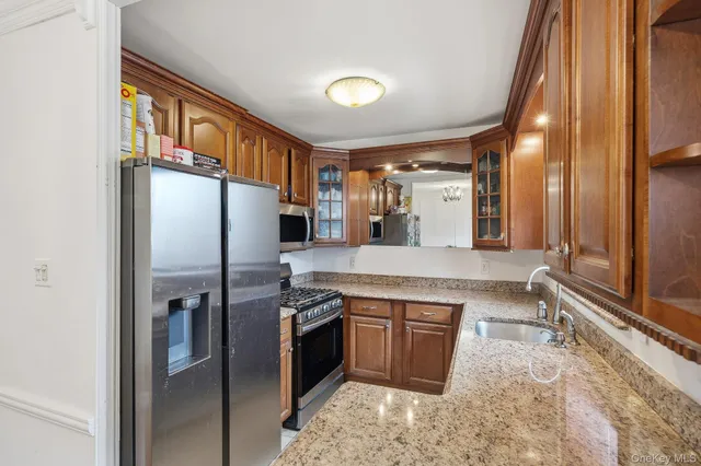 $650,000 | 69-40 Yellowstone Boulevard, Unit 108 | Rego Park