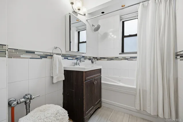 $650,000 | 69-40 Yellowstone Boulevard, Unit 108 | Rego Park