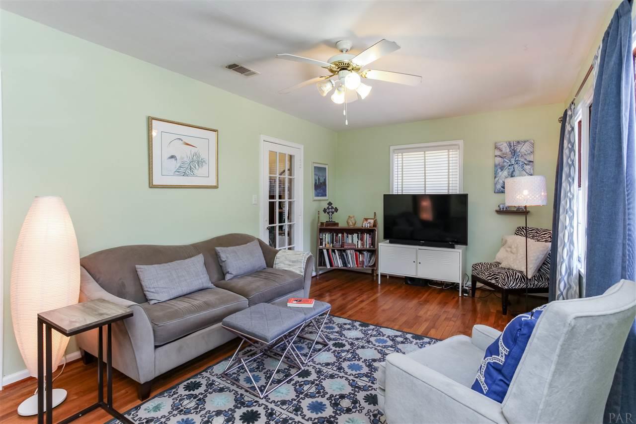 214 Bryant Road Pensacola, FL 32507 - Photo 3 of 26 Gallery Image 3