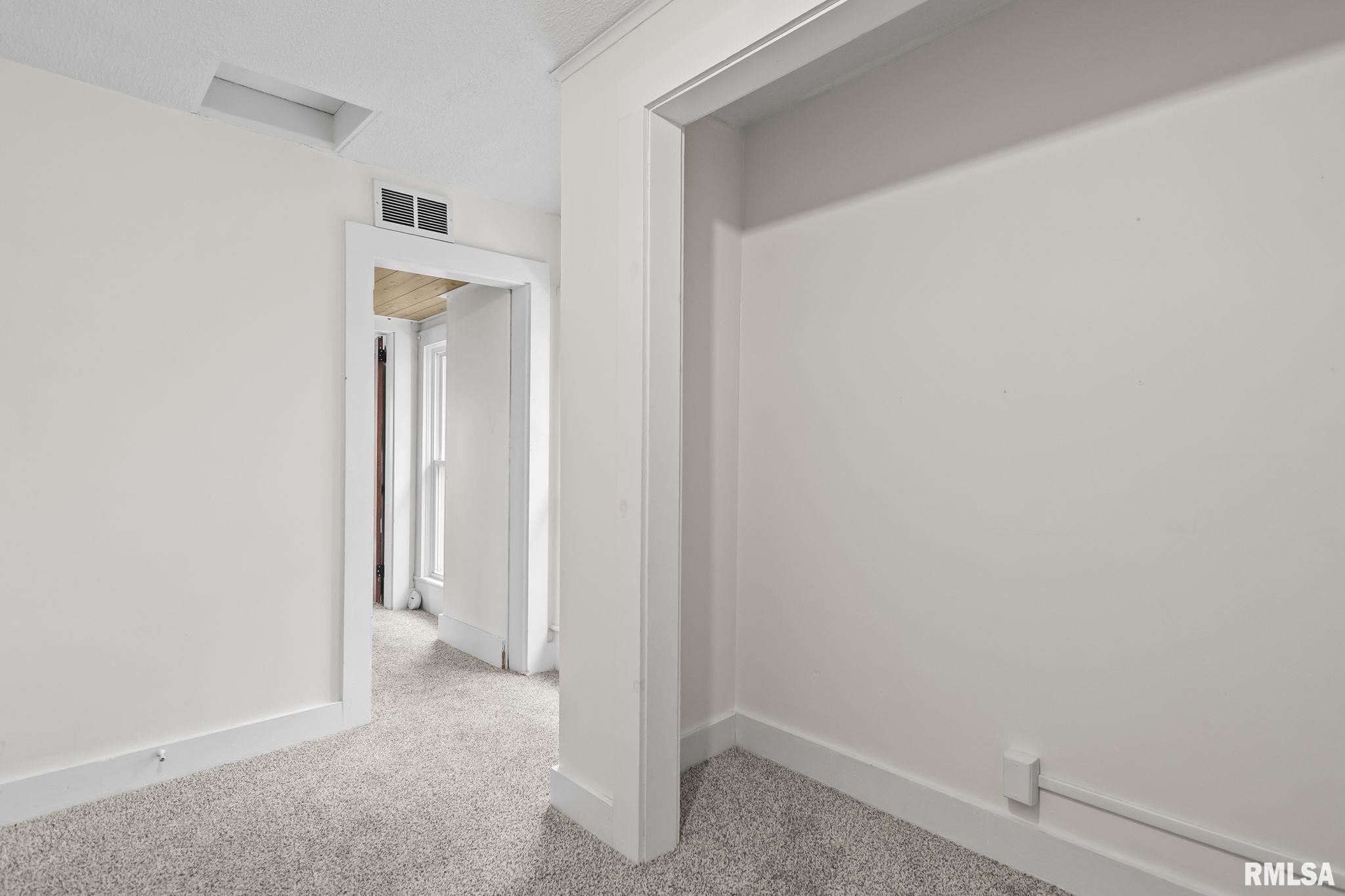 4758 Sturdy Road Rochester, IL 62563 - Photo 20 of 47 Gallery Image 20