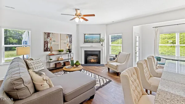 $411,550 | 208 Artist Avenue, Johnson City, TN 37615