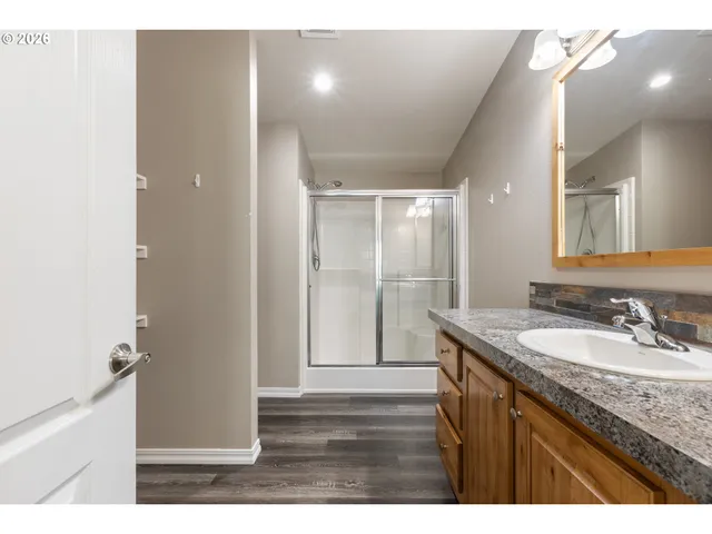 $550,000 | 66017 North Bay Road, North Bend, OR 97459