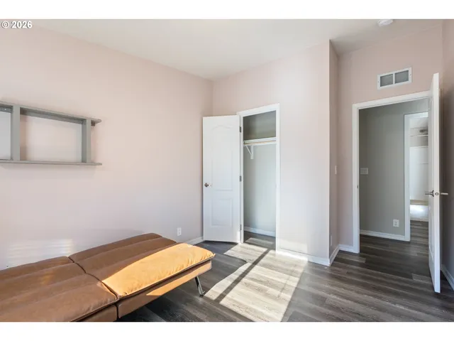 $550,000 | 66017 North Bay Road, North Bend, OR 97459