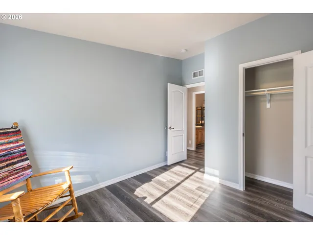 $550,000 | 66017 North Bay Road, North Bend, OR 97459