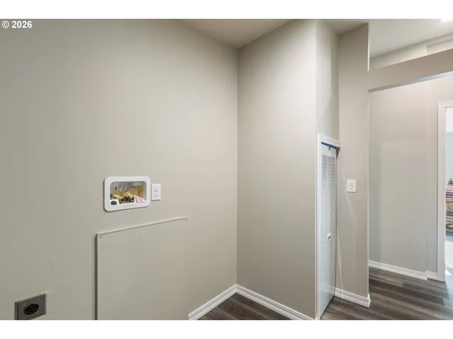 $550,000 | 66017 North Bay Road, North Bend, OR 97459