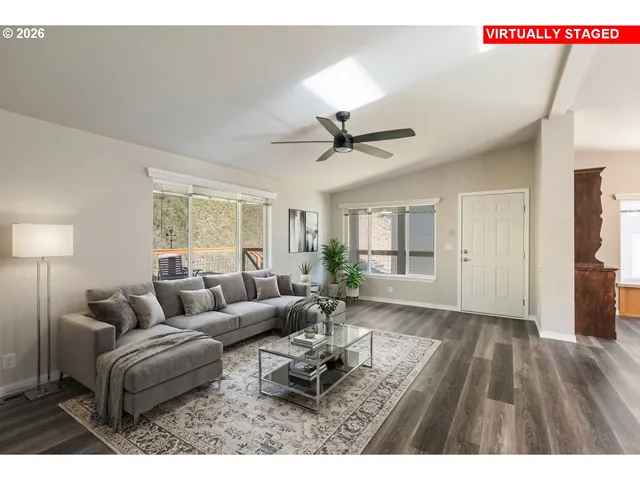 $550,000 | 66017 North Bay Road, North Bend, OR 97459