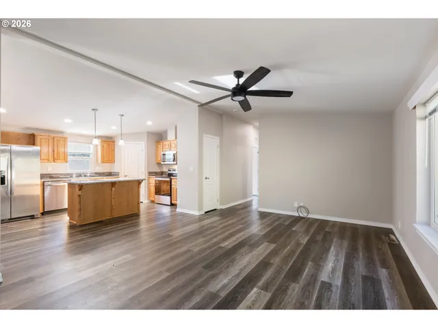 $550,000 | 66017 North Bay Road, North Bend, OR 97459