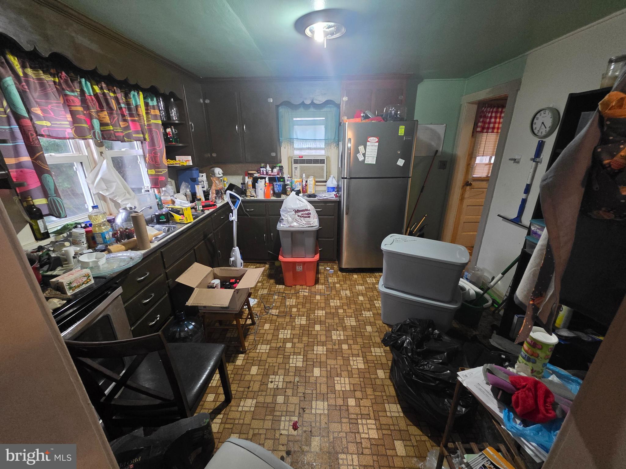 12245 Loop Road Fayetteville, PA 17222 - Photo 17 of 25 a room with musical instruments