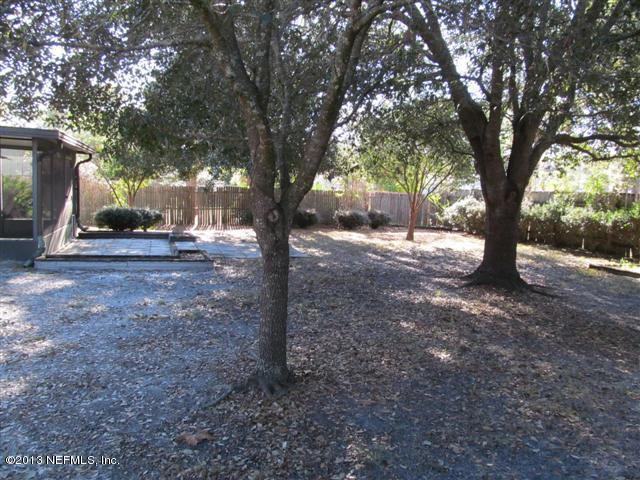 8327 Crosswind Road Jacksonville, FL 32244 - Photo 7 of 10 Back yard